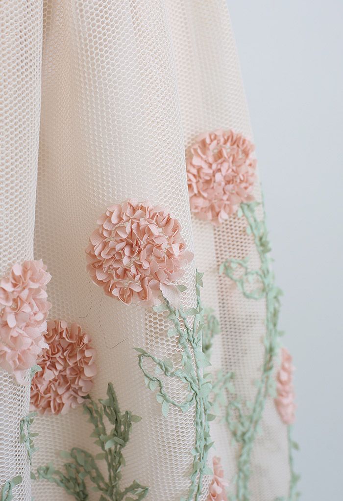 3D Flower Vine Airy Honeycomb Pleated Skirt in Cream