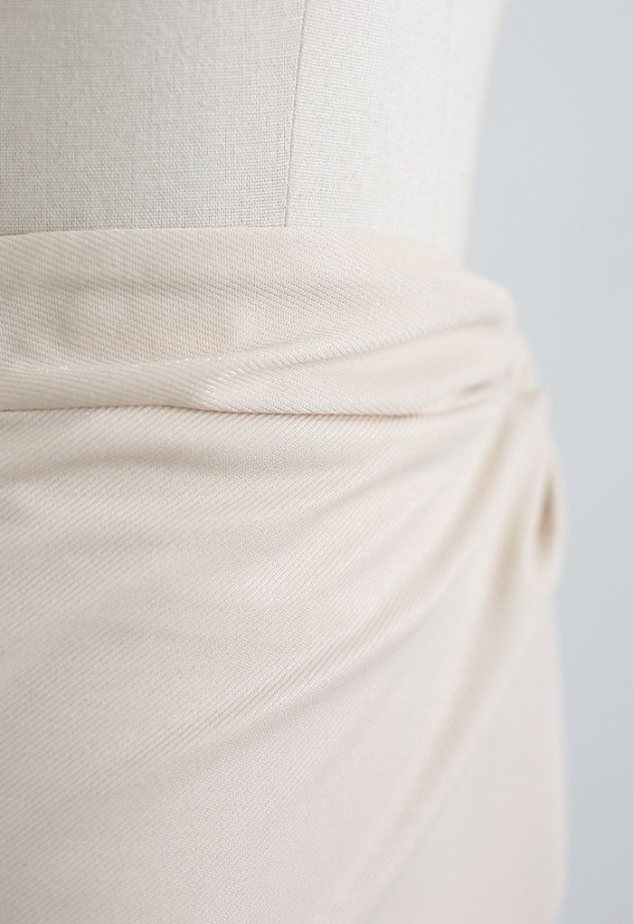 Twisted Waist Vent Hem Pencil Skirt in Cream