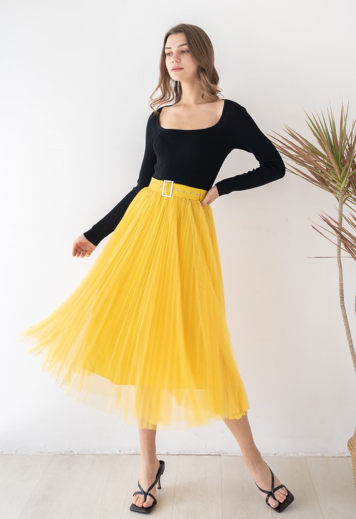 Full Pleated Double-Layered Mesh Midi Skirt in Yellow
