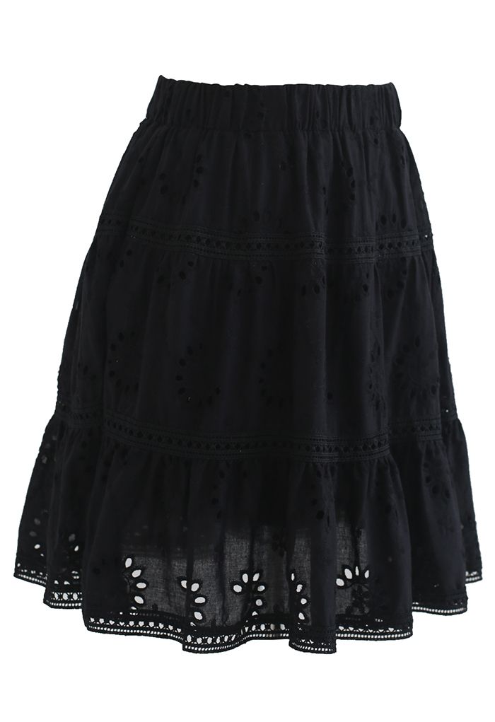 Floral Eyelet Ruffle Hem Mini Skirt in Black