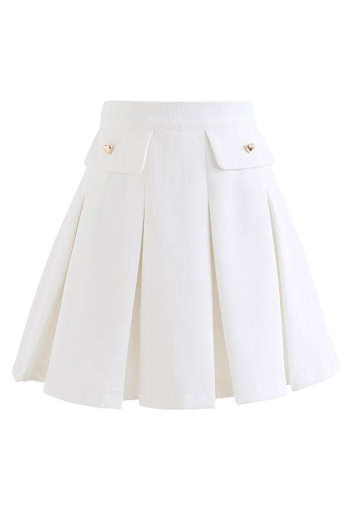Tiny Heart Button Pleated Mini Skirt in White