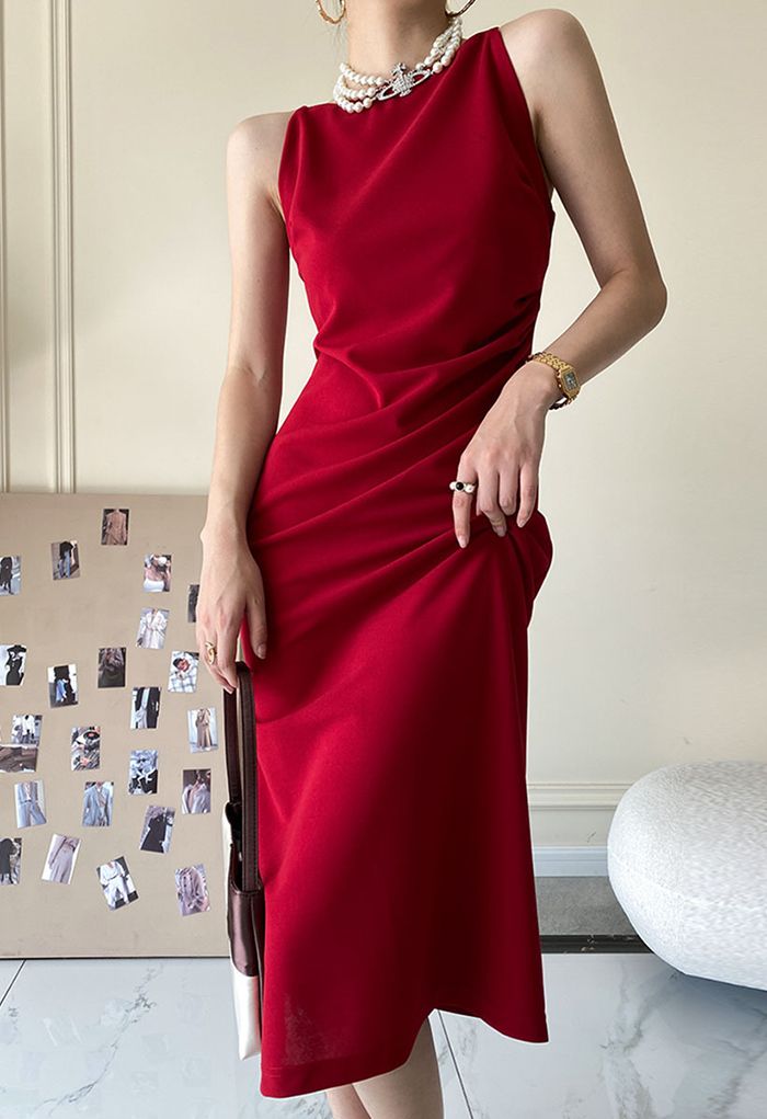 Side Pleated Split Sleeveless Midi Dress in Red