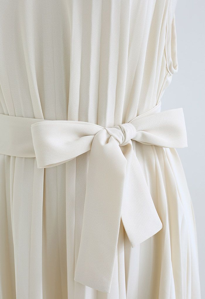 Bowknot Asymmetric Pleated Cami Dress in Ivory