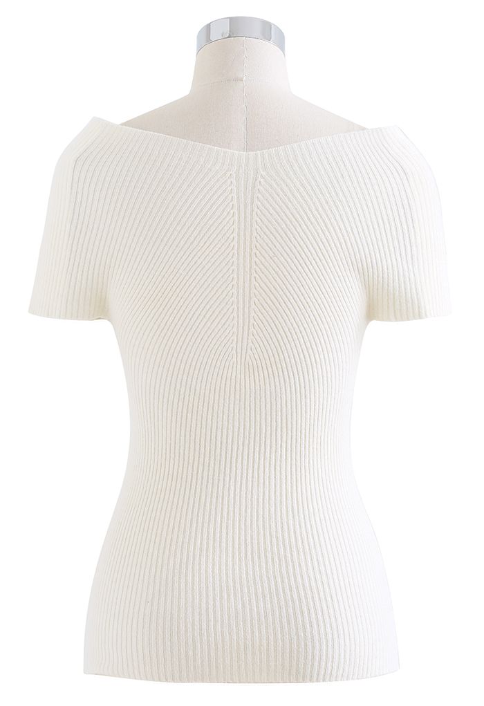 V-Neck Short-Sleeve Fitted Knit Top in Ivory