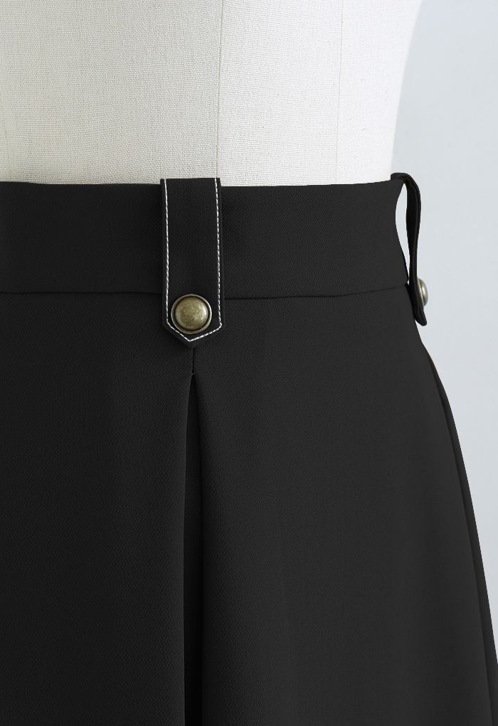 Button Trim Stitches Pleated Flare Midi Skirt in Black