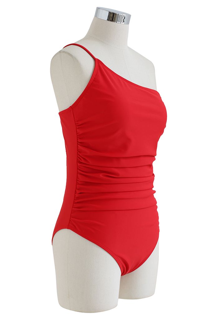 One-Shoulder Ruched Detail Swimsuit in Red