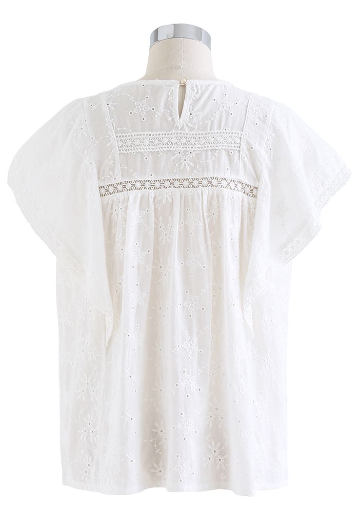 Retro Vibe Embroidered Flower Top in White - Retro, Indie and Unique ...