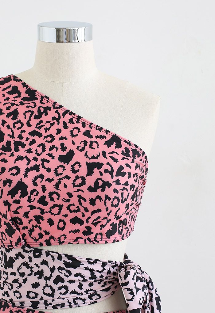 Pinky Leopard One-Shoulder Bowknot Swimsuit