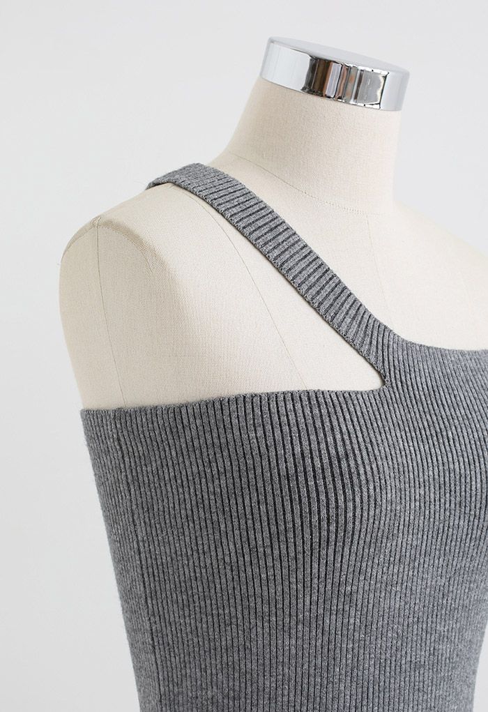 Oblique Shoulder Crop Knit Tank Top in Grey