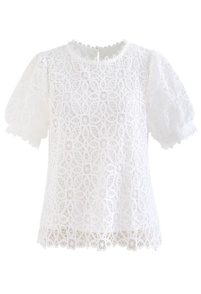 Hollow Out Floral Crochet Top in White