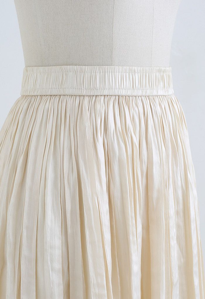 Glimmer Pleated Elastic Waist Midi Skirt in Cream