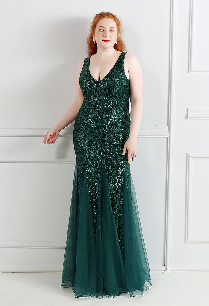 Mesh Panelled Sequined Mermaid Gown in Emerald