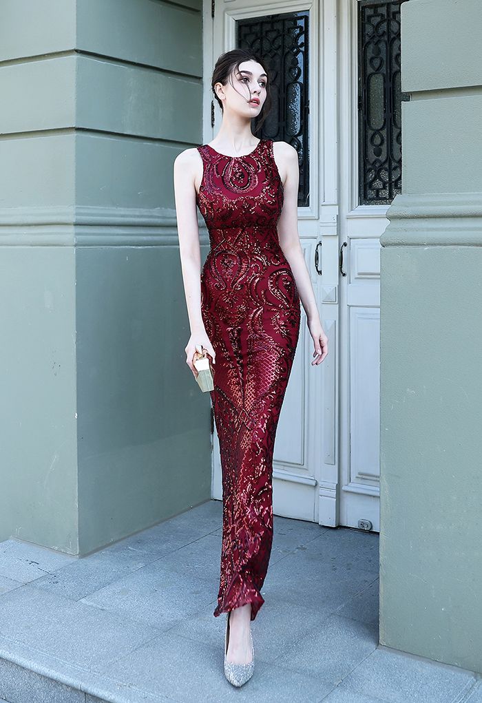 Open Back Flower Lattice Sequined Gown in Burgundy