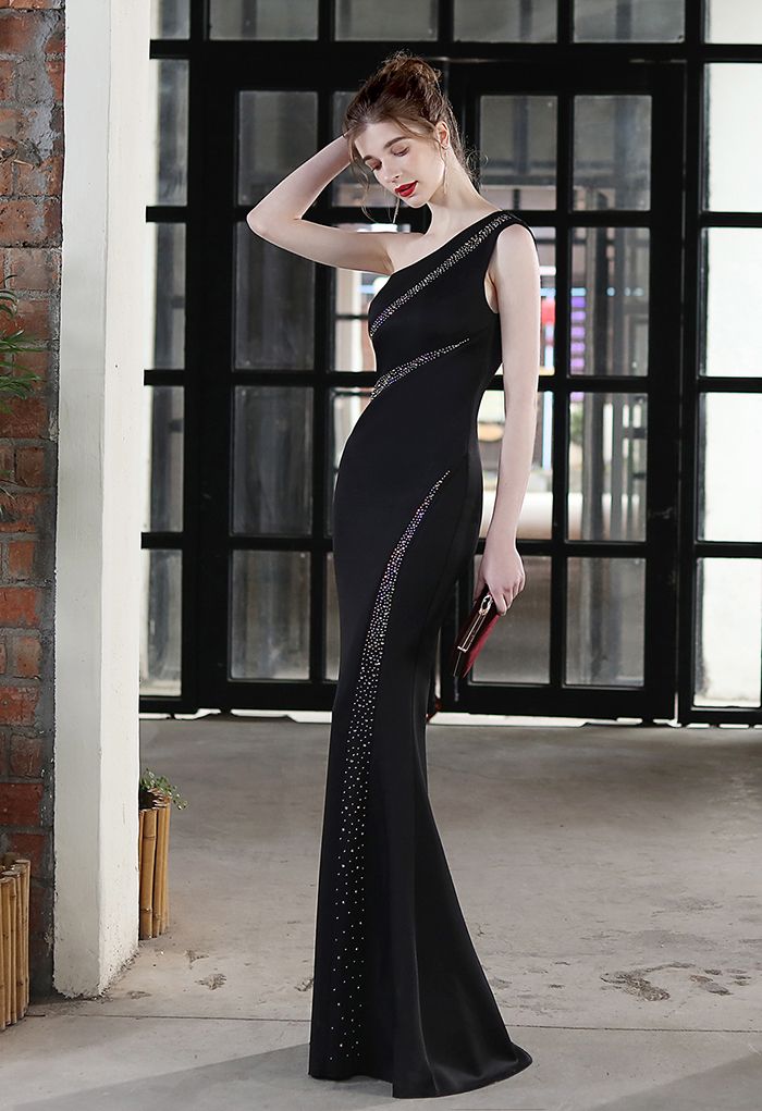 One-Shoulder Colorful Sequin Bodycon Gown in Black