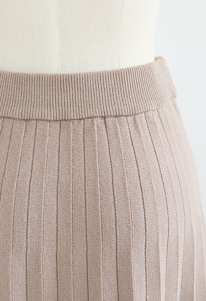 Dense Dots Pleated Ombre Knit Skirt in Sand