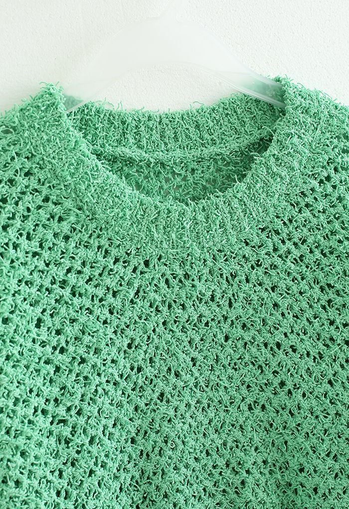 Hollow Out Asymmetric Hem Knit Crop Top in Green