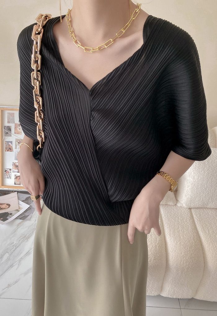 V-Neck Pleated Chiffon Top in Black