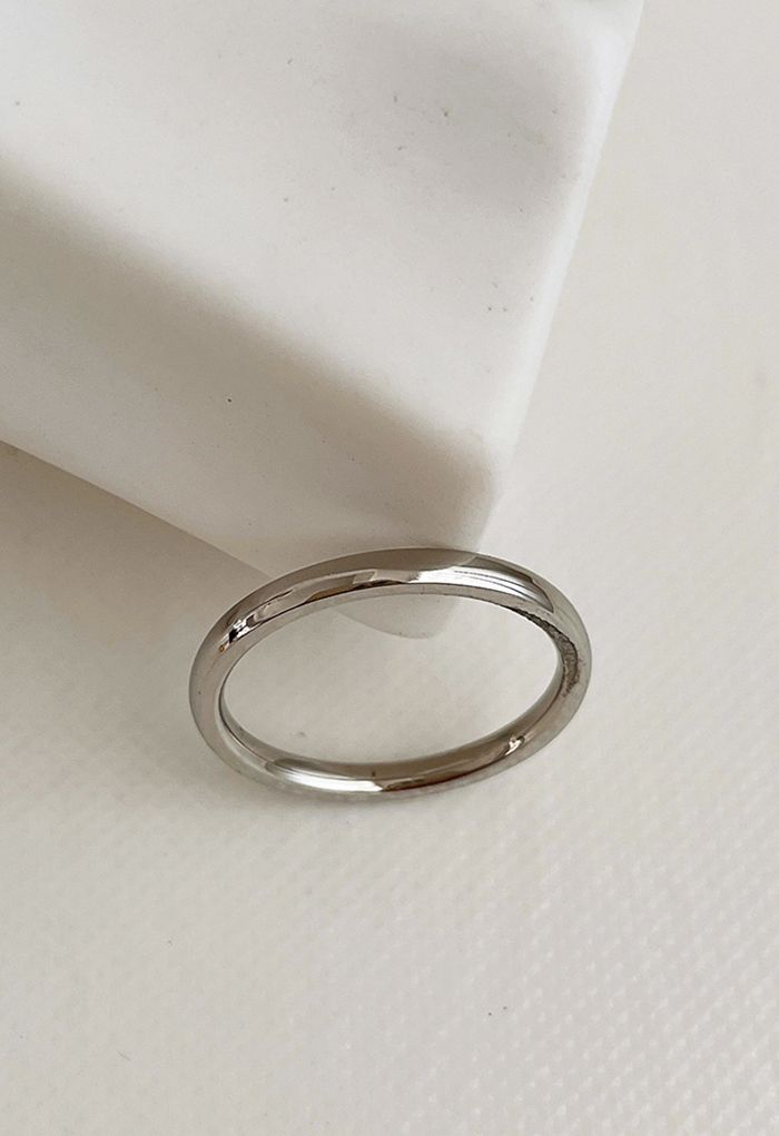 Simplicity Beauty Glossy Ring