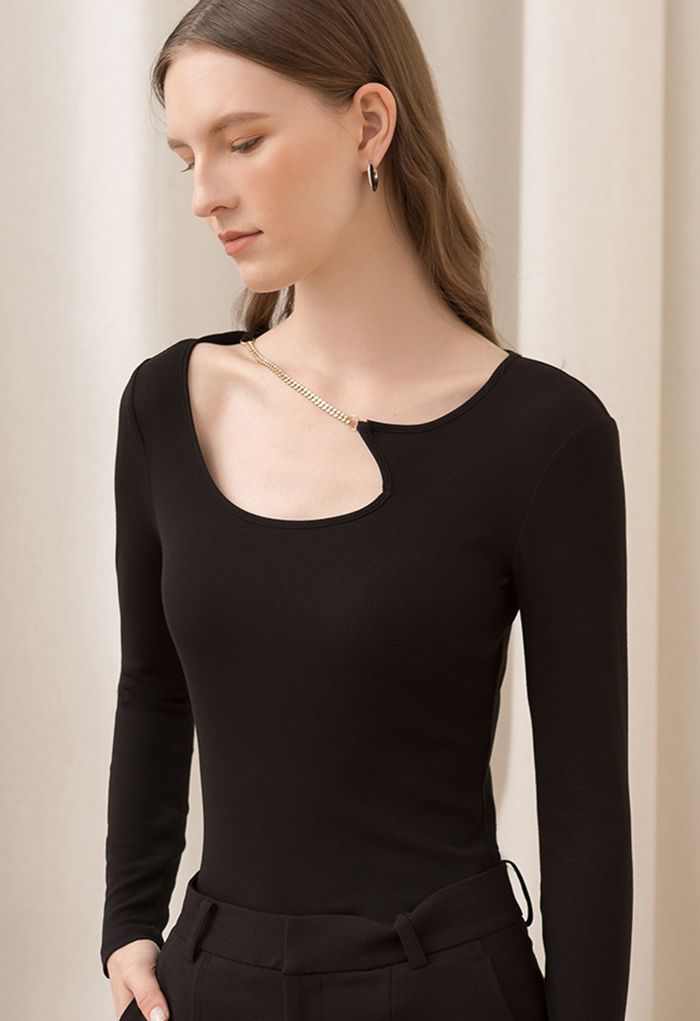 Golden Chain Embellish Fitted Top in Black