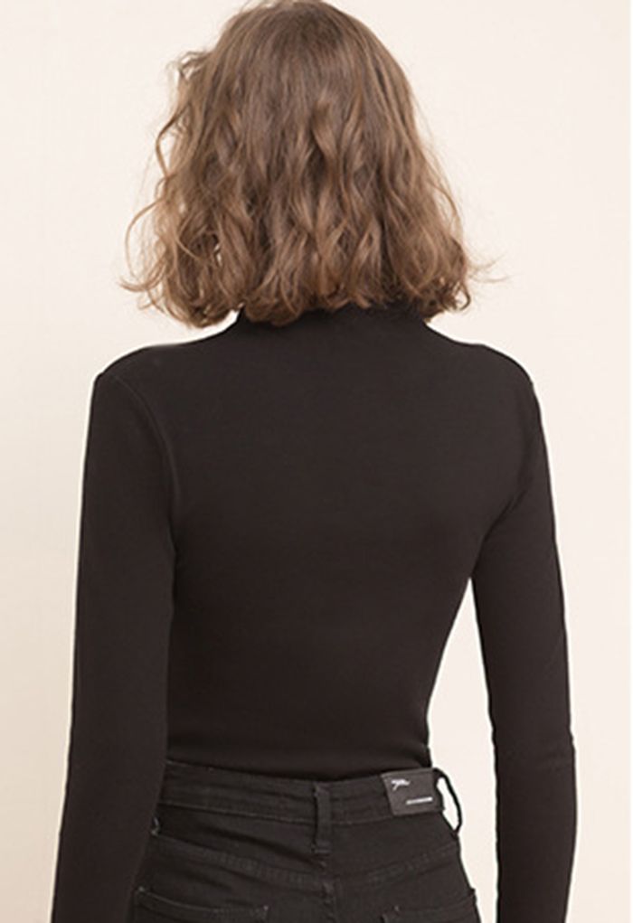 Elegant V-Neck Soft Fitted Top in Black