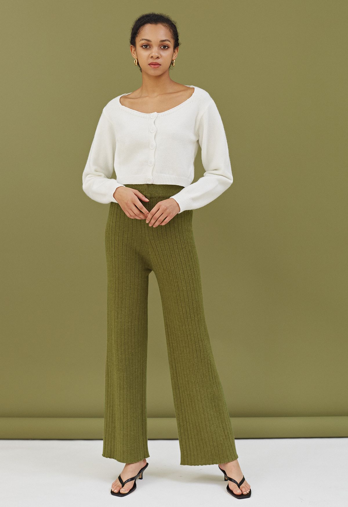 Ribbed Straight Leg Knit Pants in Moss Green