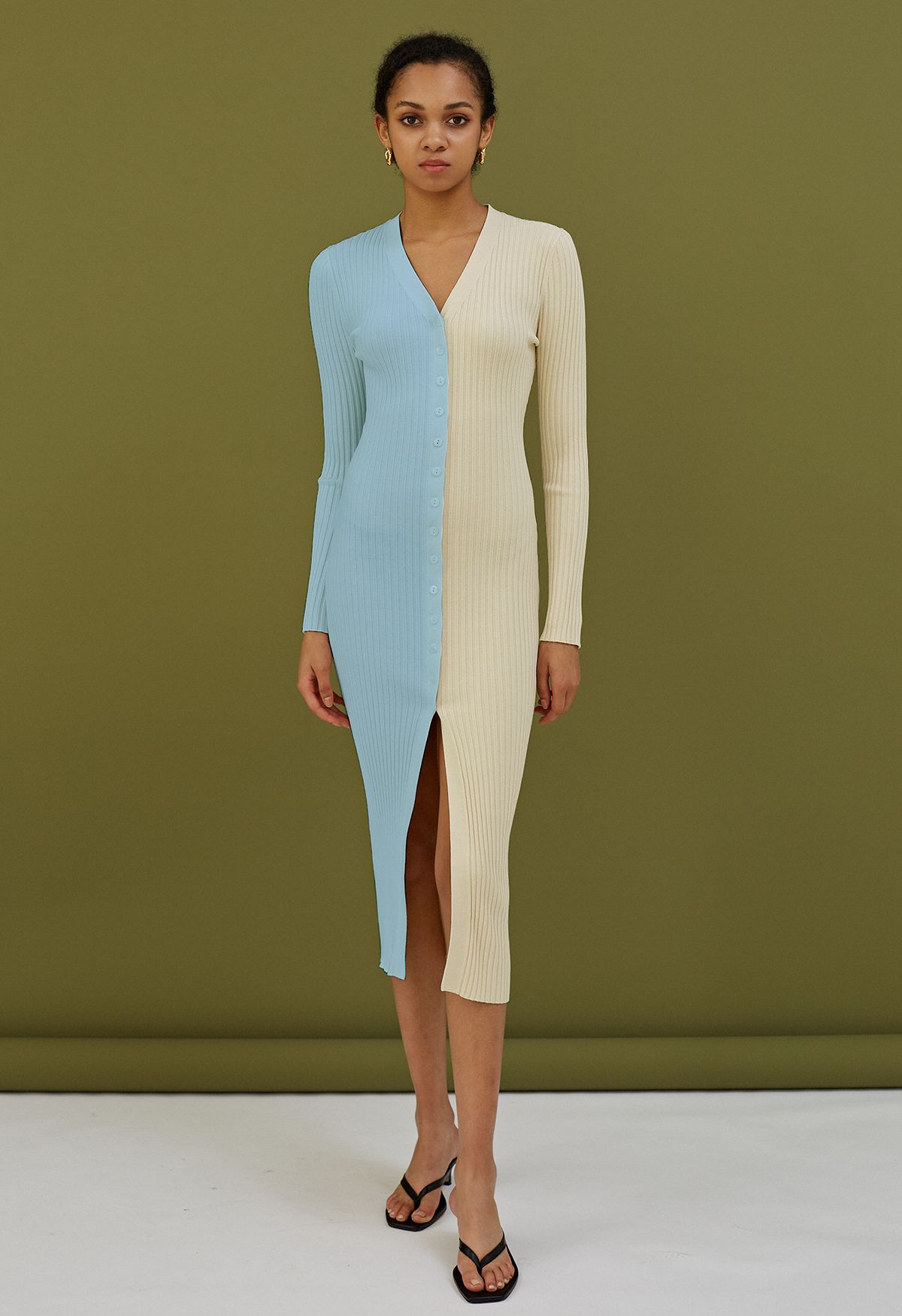 Button Down Two-Tone Spliced Bodycon Knit Dress in Baby Blue