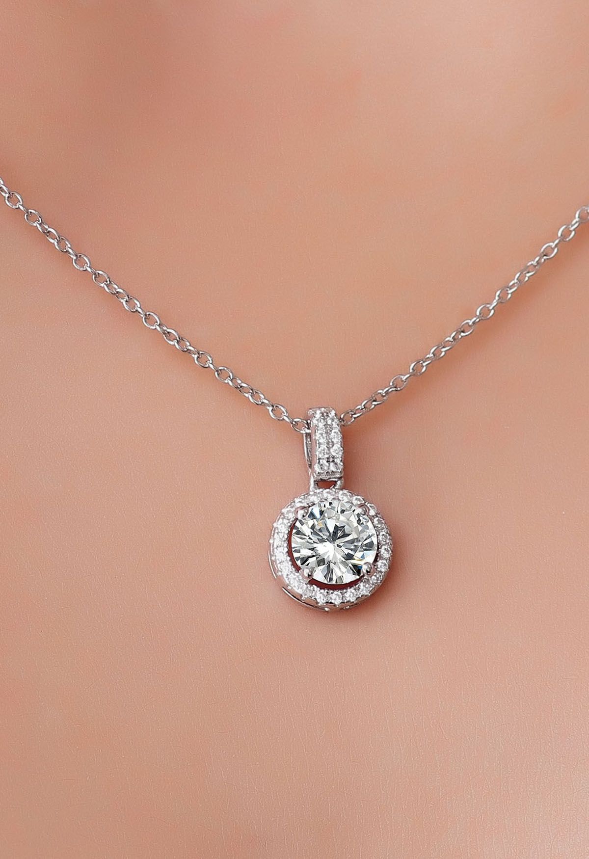 Round Cut Moissanite Diamond Necklace