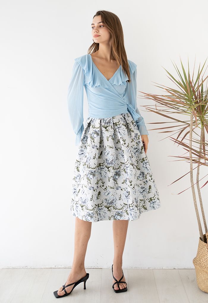 Showy Peony Jacquard Pleated Midi Skirt in Light Blue