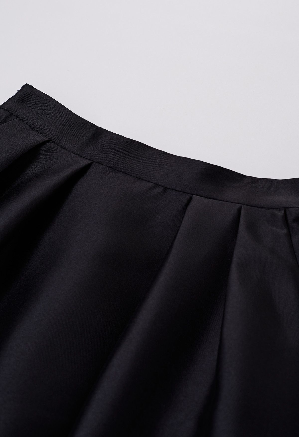 Sleek Side Pockets Pleated A-Line Midi Skirt in Black - Retro, Indie ...