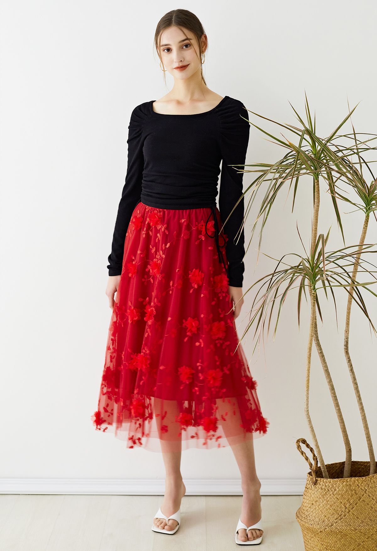 3D Mesh Flower Embroidered Tulle Midi Skirt in Red