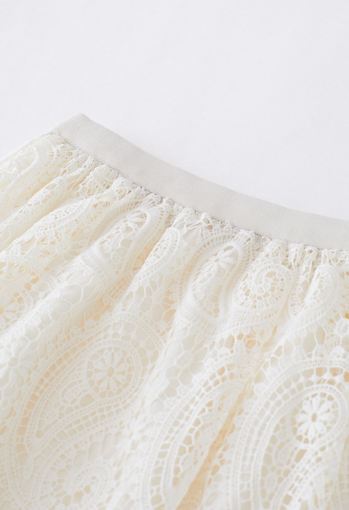 Graceful Paisley Crochet Midi Skirt in Cream