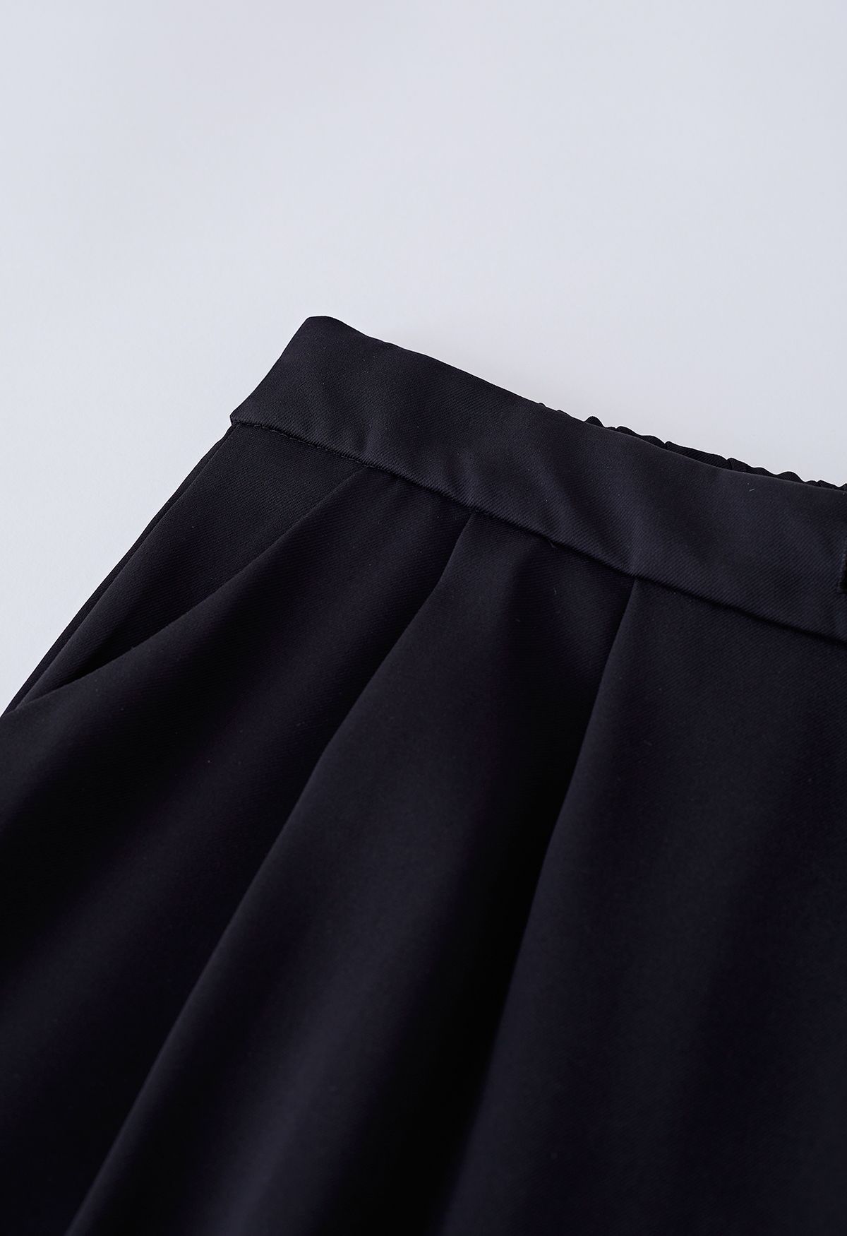 Drawstring Waist Pleated Detailing Pants in Black - Retro, Indie and ...