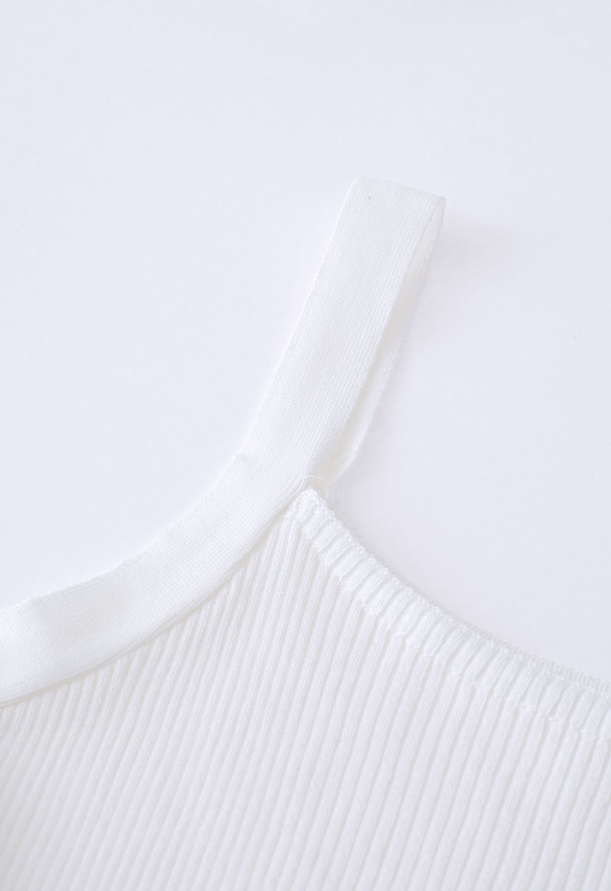 Stretchy Ribbed Knit Cami Top in White