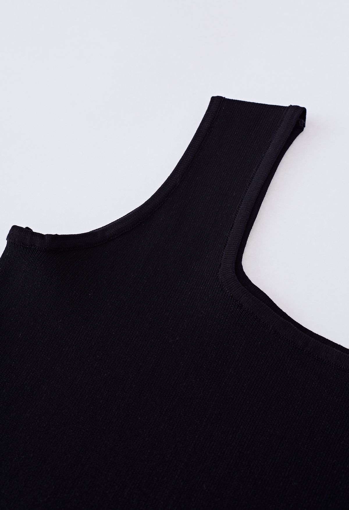 Chic Square Neck Knit Tank Top in Black