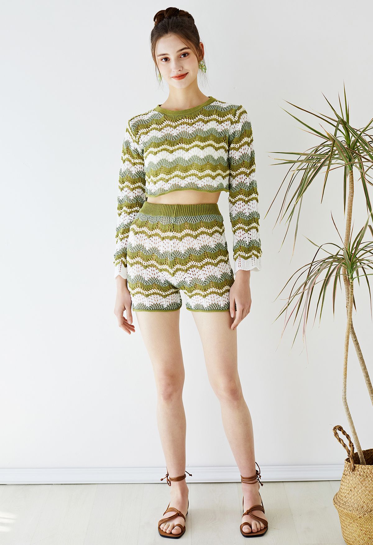 Wavy Striped Knit Crop Top and Shorts Set in Green