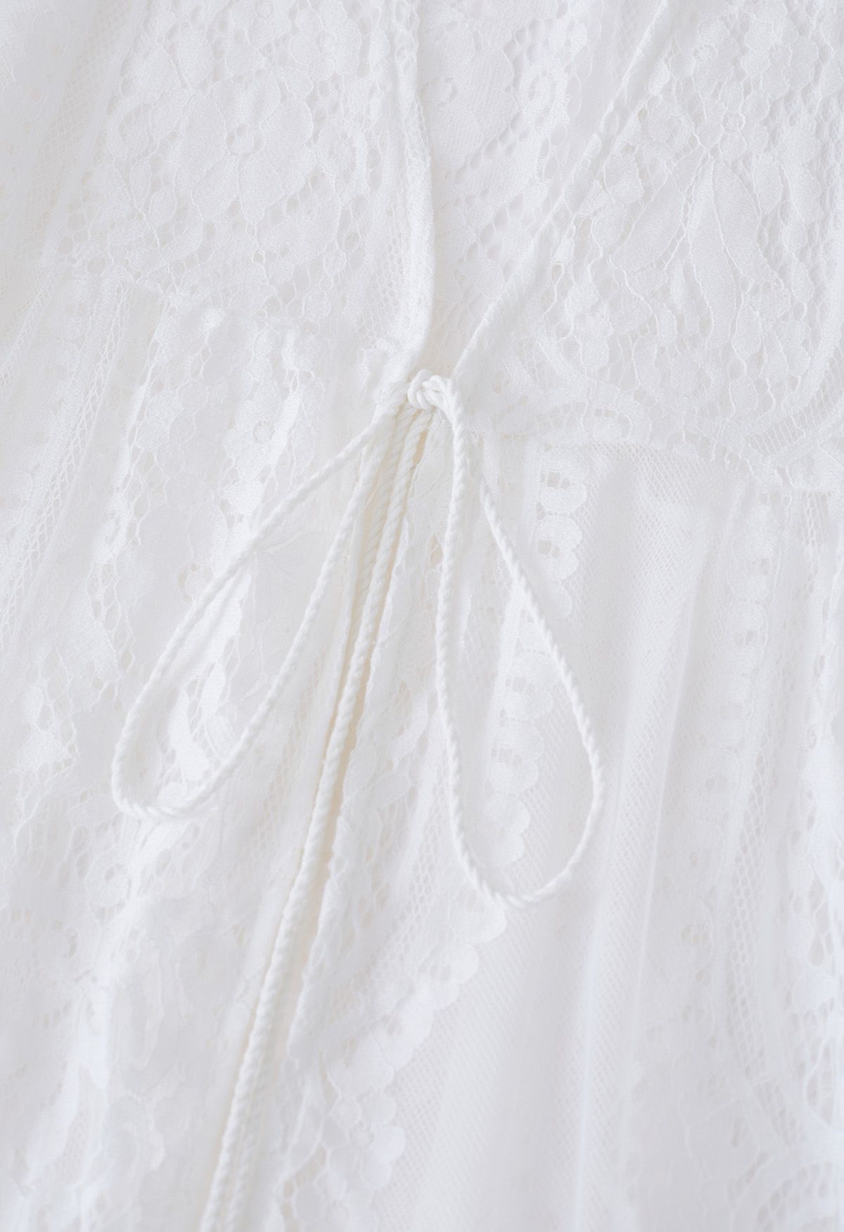 Slit Cuffs Floral Lace Kimono in White