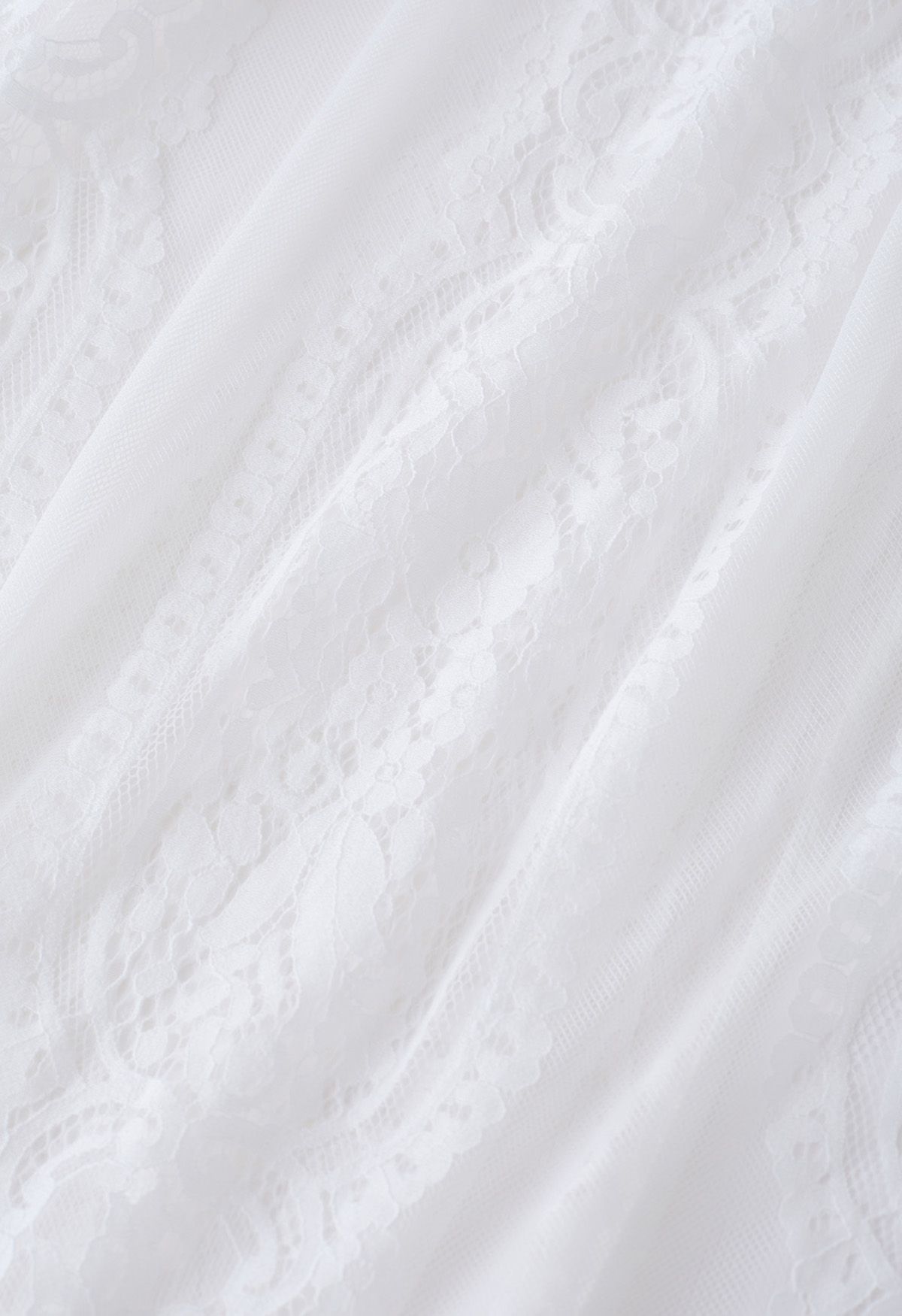 Slit Cuffs Floral Lace Kimono in White
