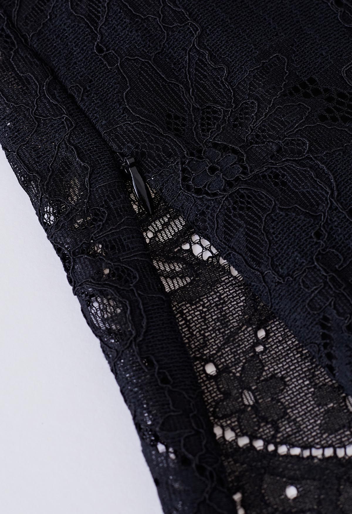 Floral Lace Cutwork Halterneck Top in Black