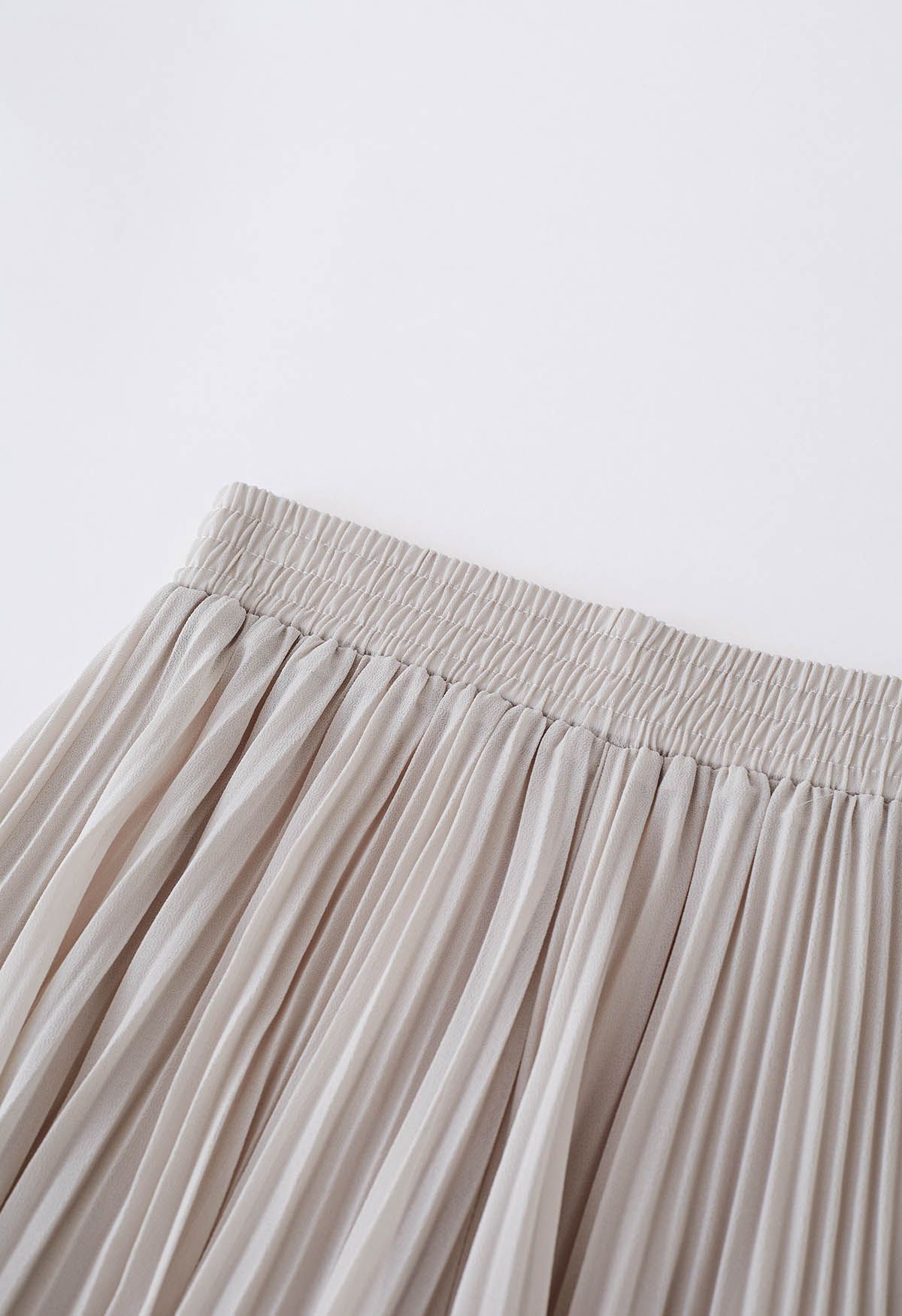 Full Pleats Wide Leg Pull-On Pants in Taupe