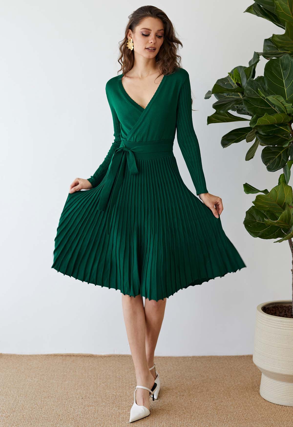 Embrace a Lithe Knitted Dress in Emerald