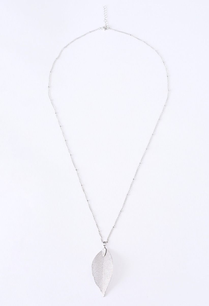 Silver Plated Leaf Pendant Necklace