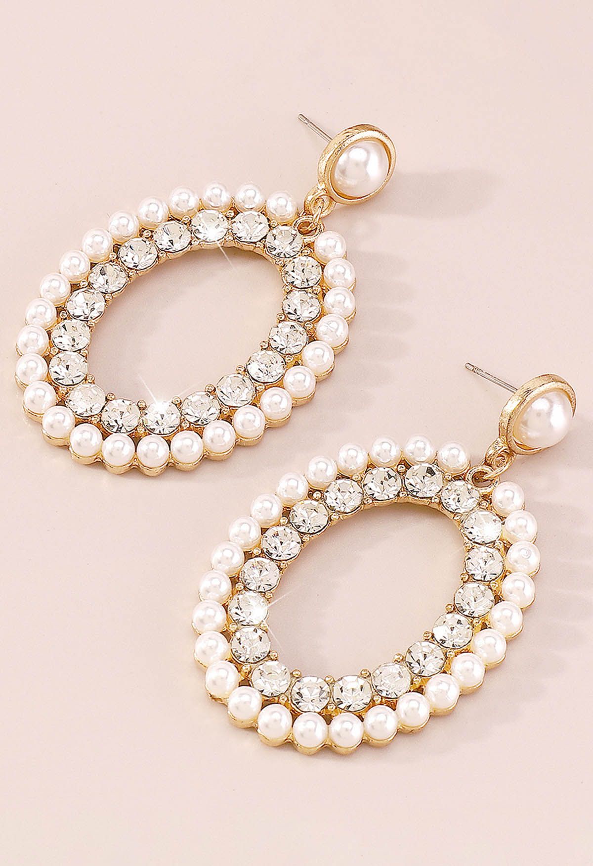 Double Layered Rhinestone Pearly Earrings in Gold