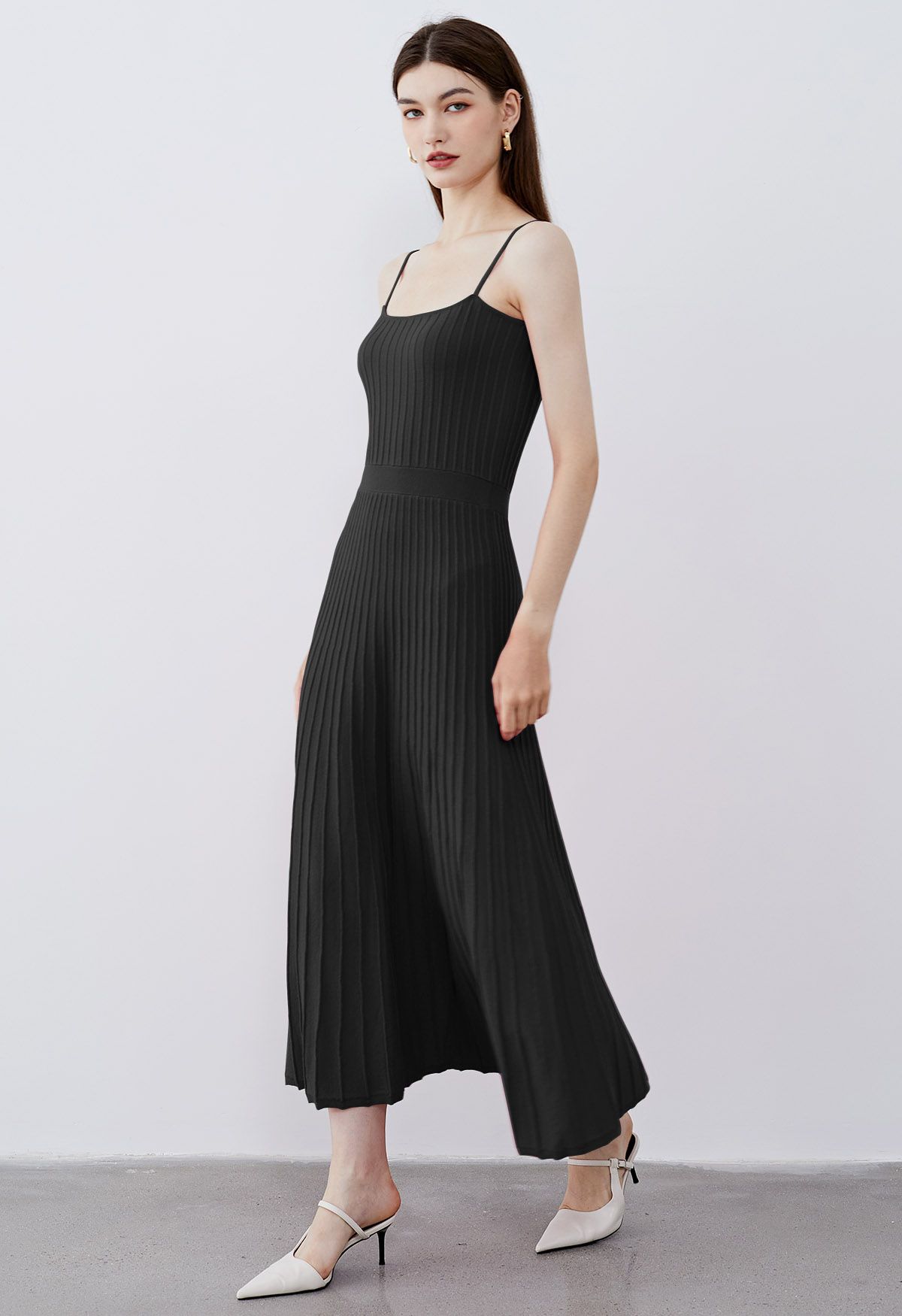Solid Pleated Knit Cami Dress in Black