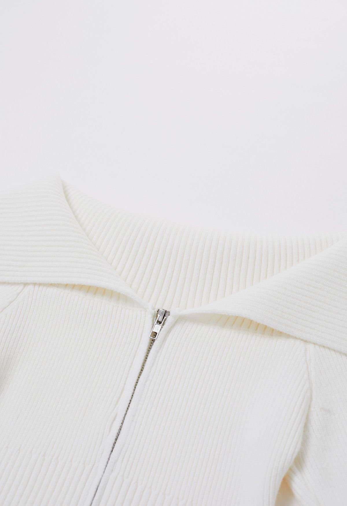 Flap Collar Zip Up Cropped Knit Top in White