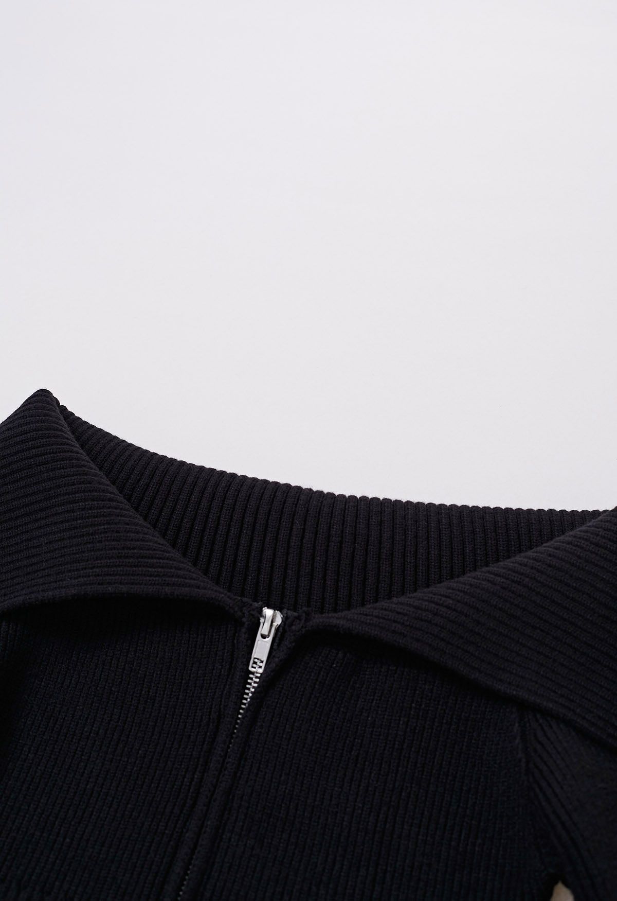 Flap Collar Zip Up Cropped Knit Top in Black