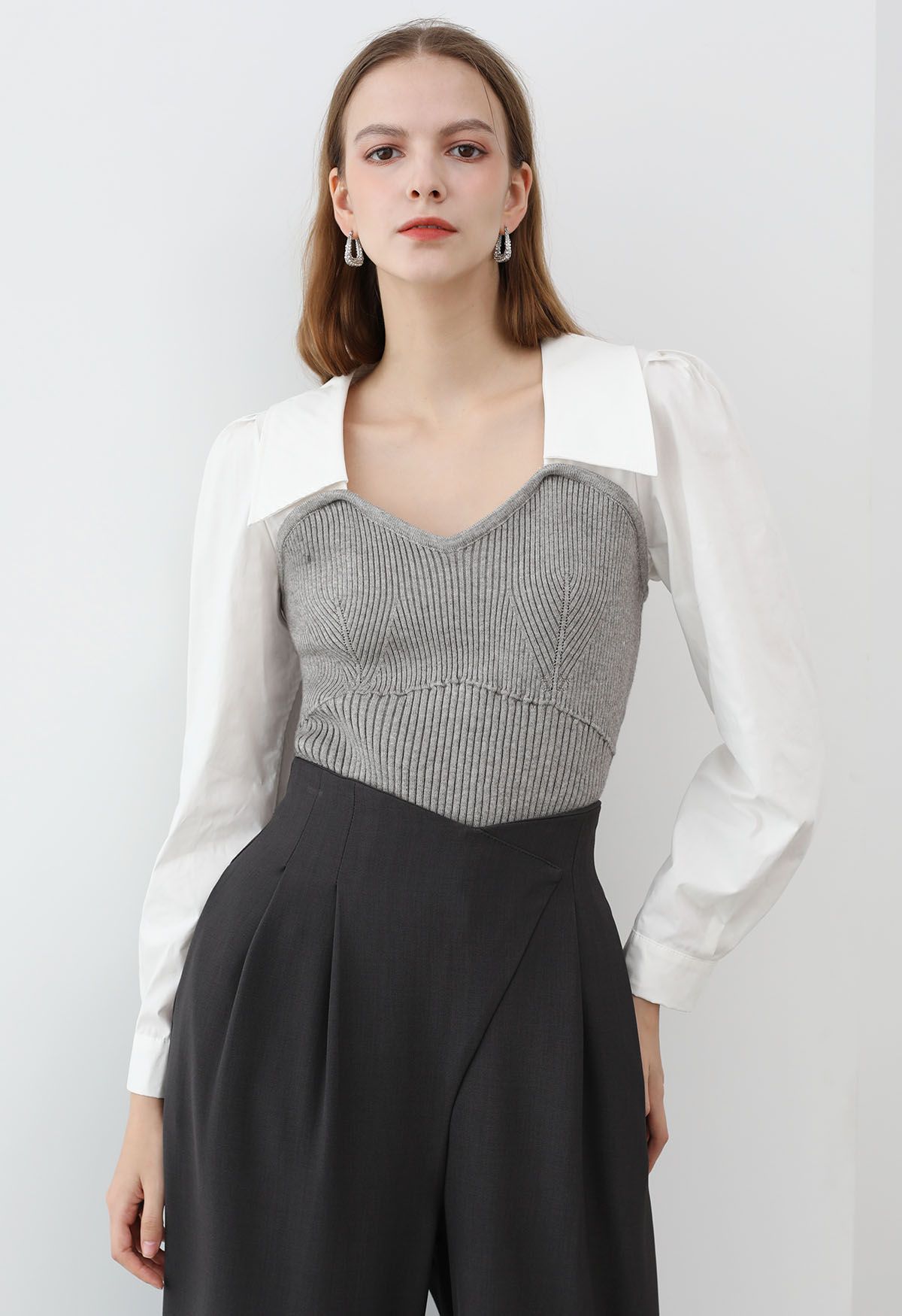 Trendsetting Collared Spliced Knit Top in Grey
