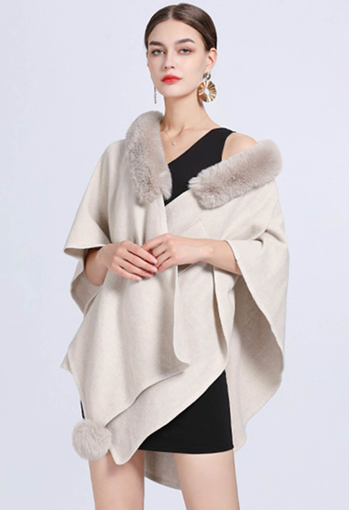 Faux Fur Collar Reversible Poncho in Ivory
