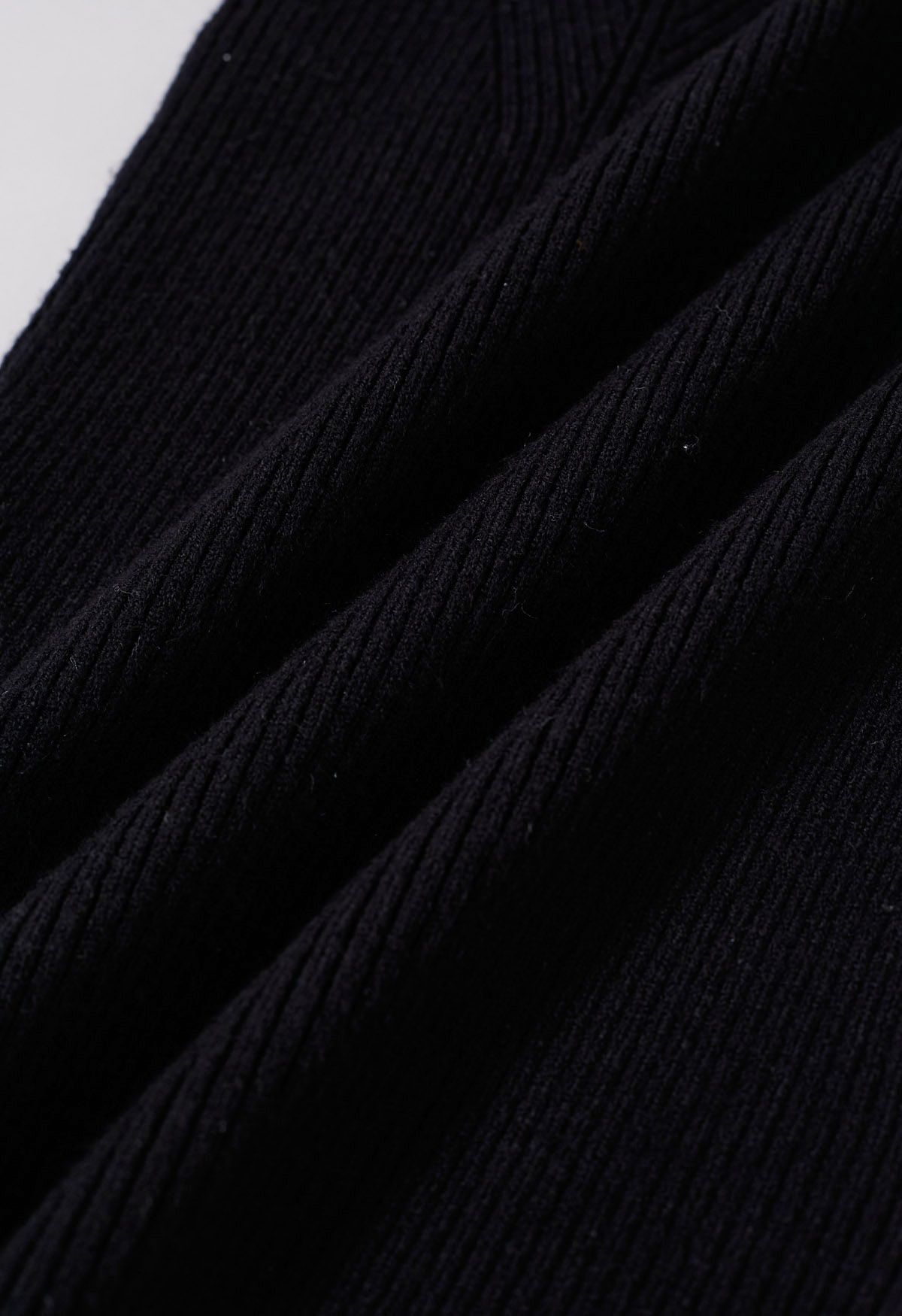 Wavy Neckline Feather Trim Cuffs Knit Top in Black