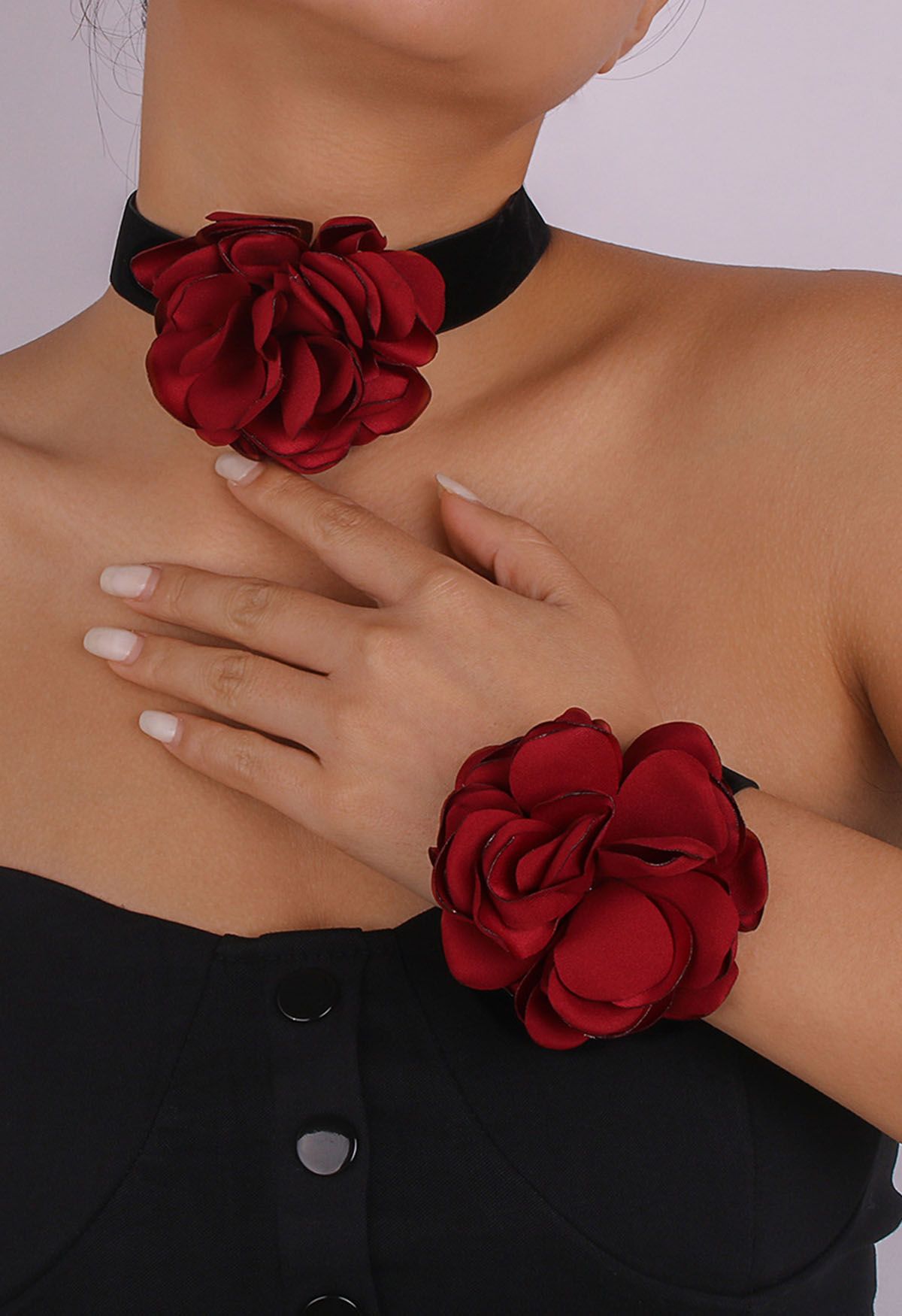 Exaggerated Romantic Rose Bracelet