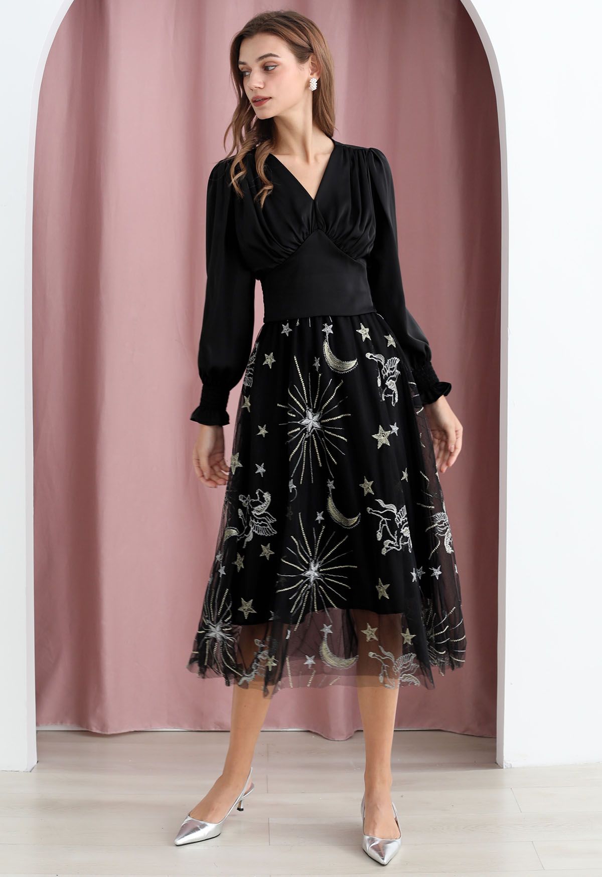 Mysterious Night Moon and Star Embroidered Mesh Tulle Skirt in Black